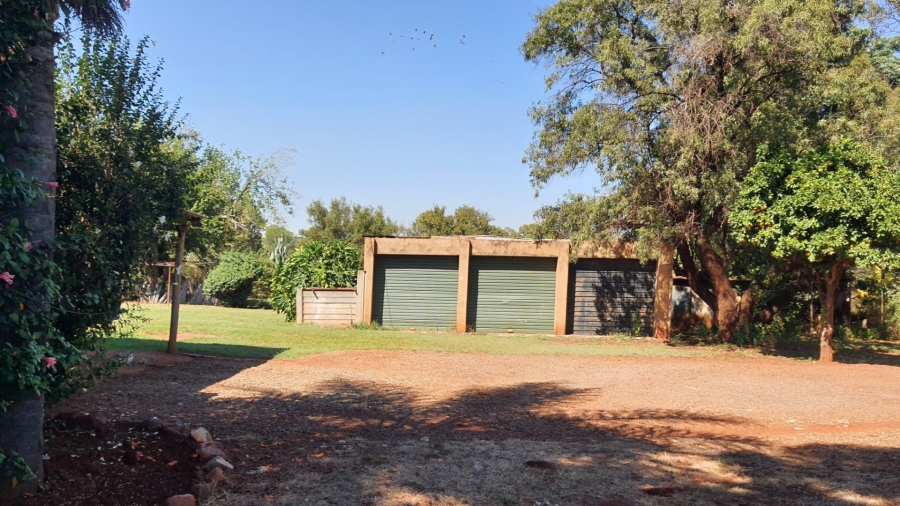 10 Bedroom Property for Sale in Rietfontein A H North West